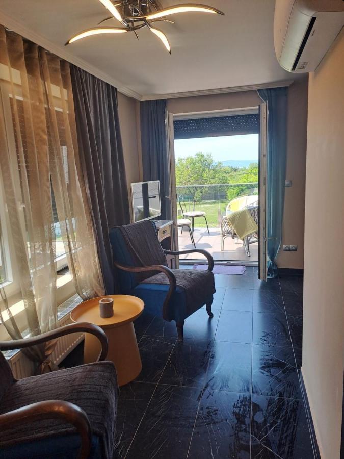 Annarosa Apartman บาลาตอนซาร์โซ ภายนอก รูปภาพ
